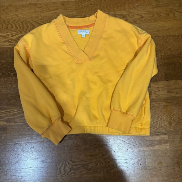 Yellow V-Neck Women's Sweater free assembly - Picture 1 of 6